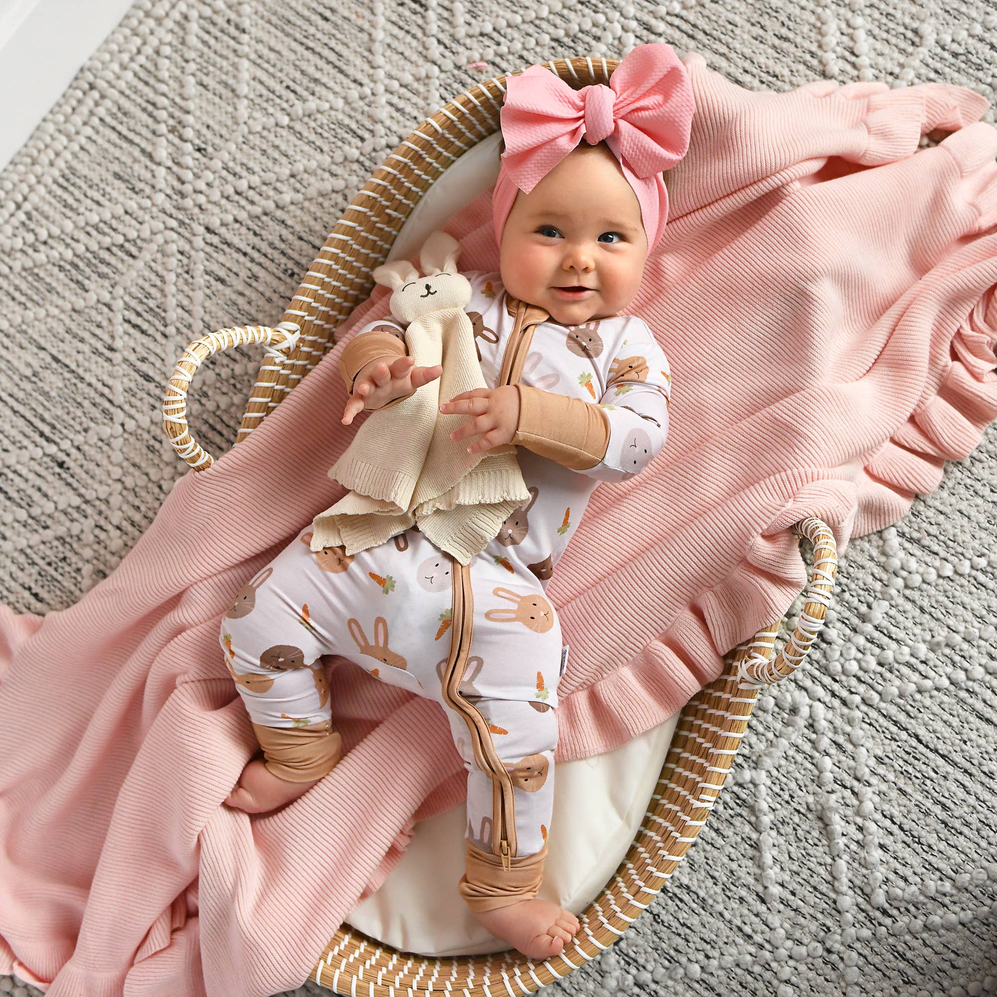 Noah ZIP Easter Bunny Bamboo 1-Piece 2way Zipper Baby Outfit: 6-12m