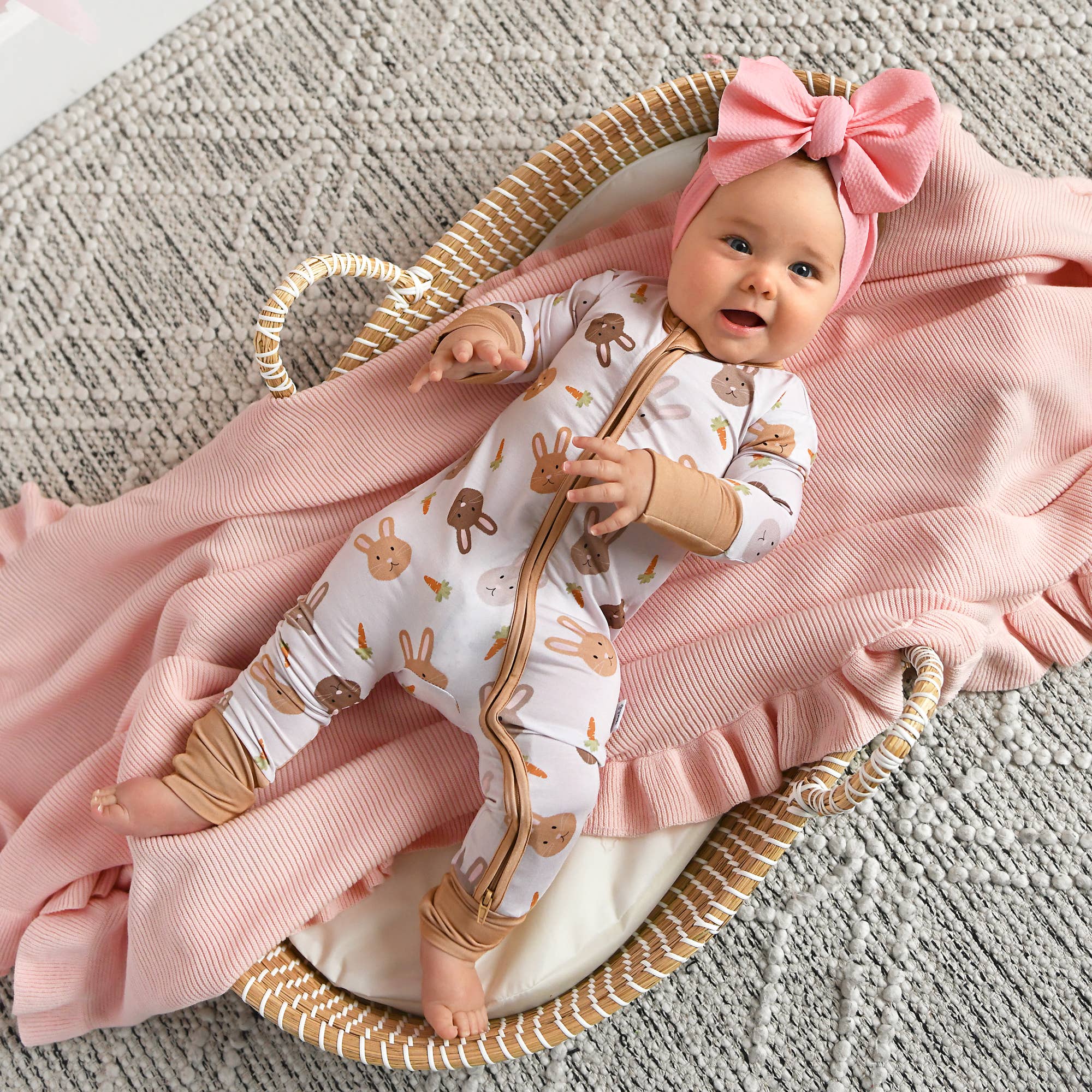 Noah ZIP Easter Bunny Bamboo 1-Piece 2way Zipper Baby Outfit: 6-12m