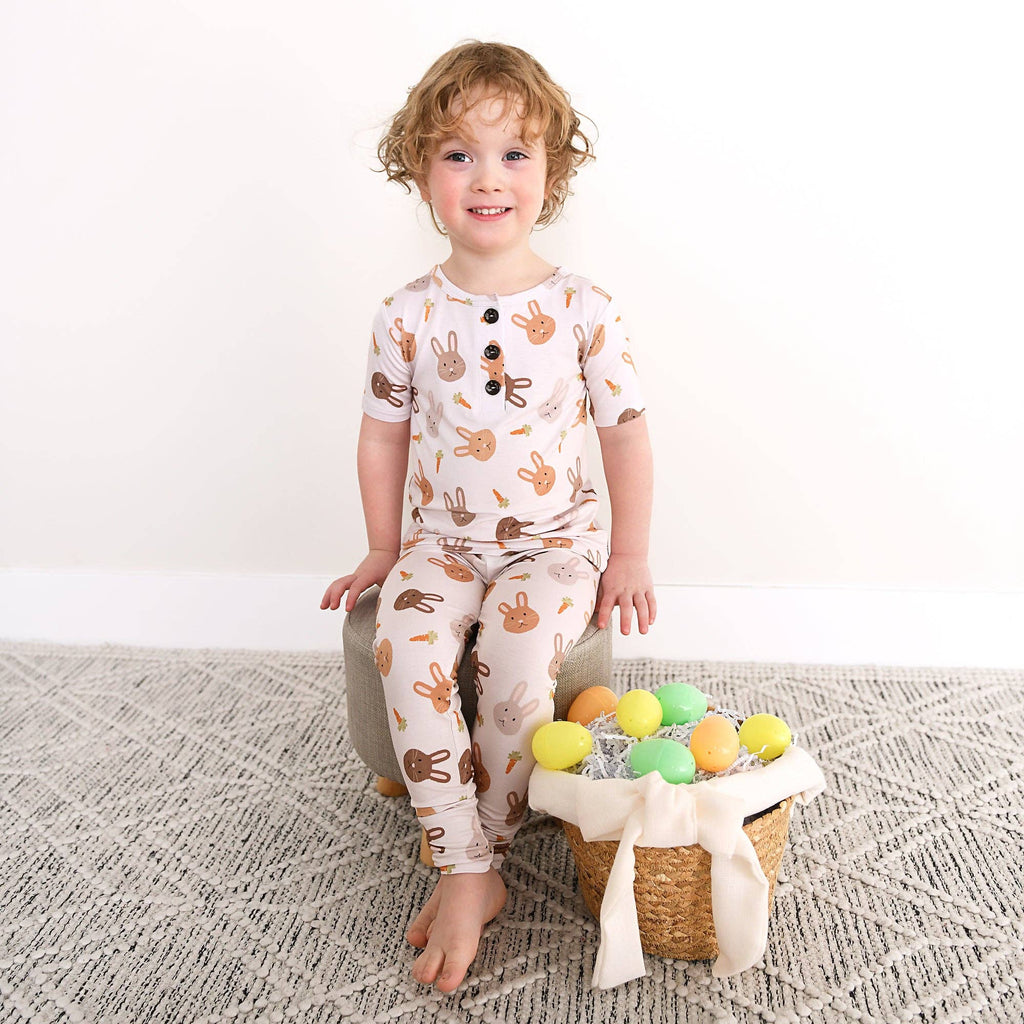 Noah TWO PIECE Easter Bunny Bamboo Lounge Set Kids Clothing: 4/5