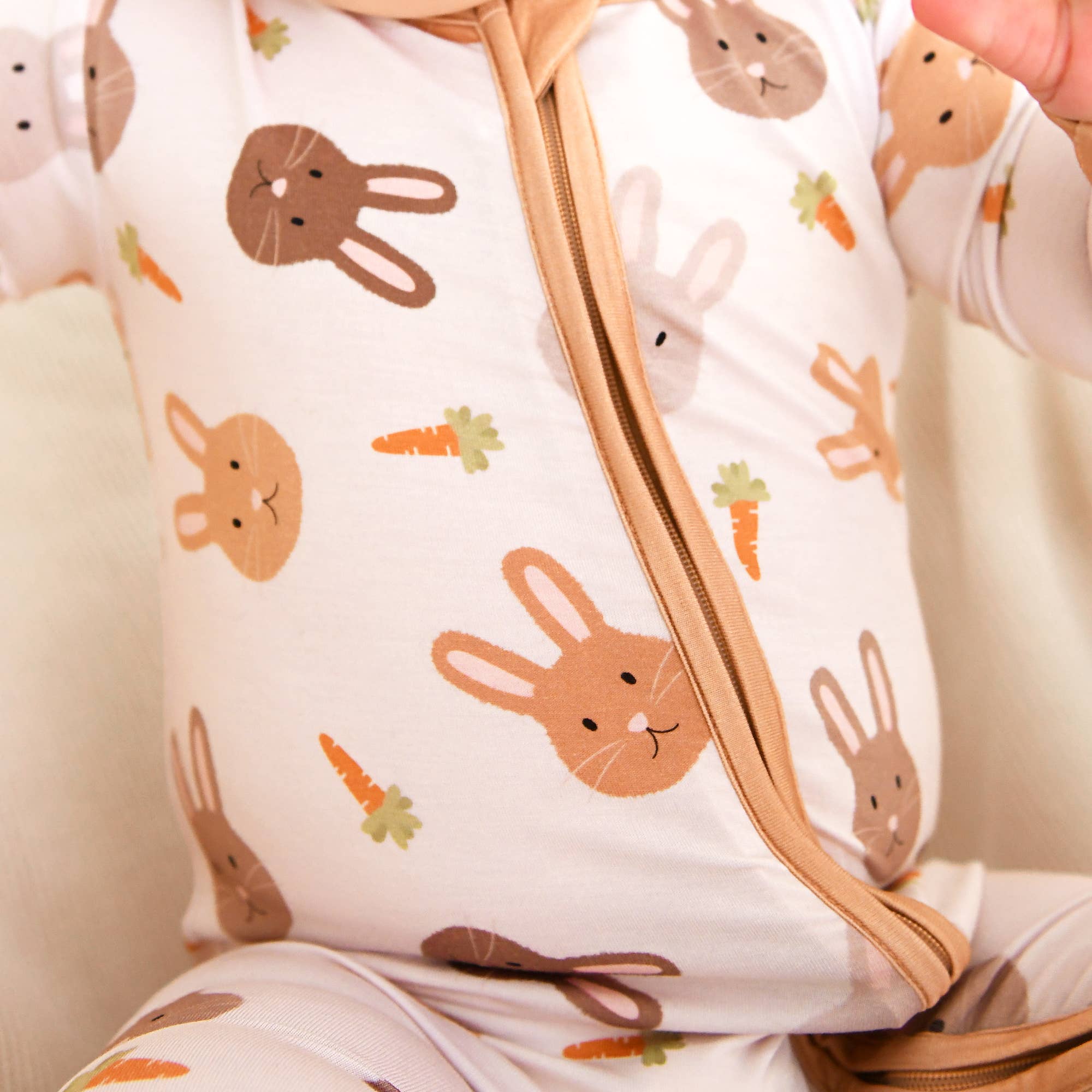 Noah ZIP Easter Bunny Bamboo 1-Piece 2way Zipper Baby Outfit: 6-12m