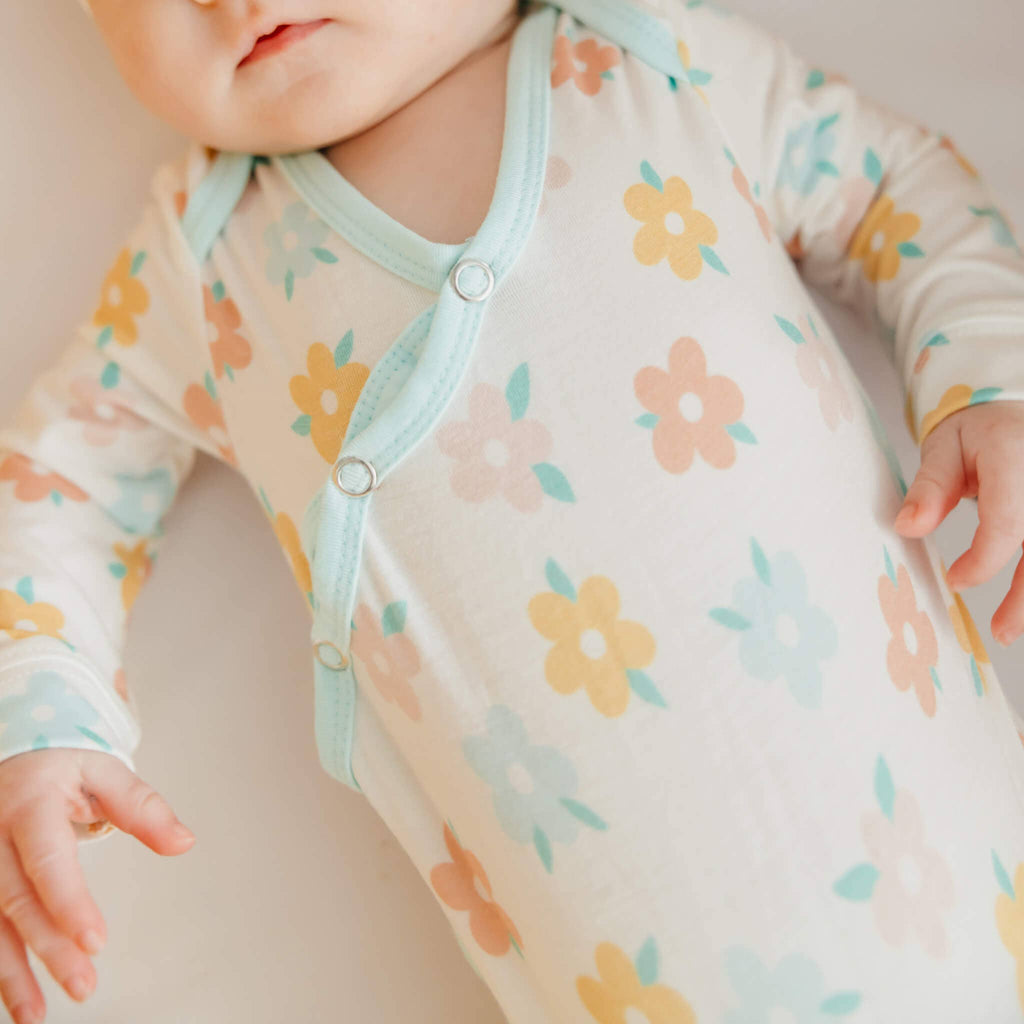 Newborn Knotted Gown - Daisy