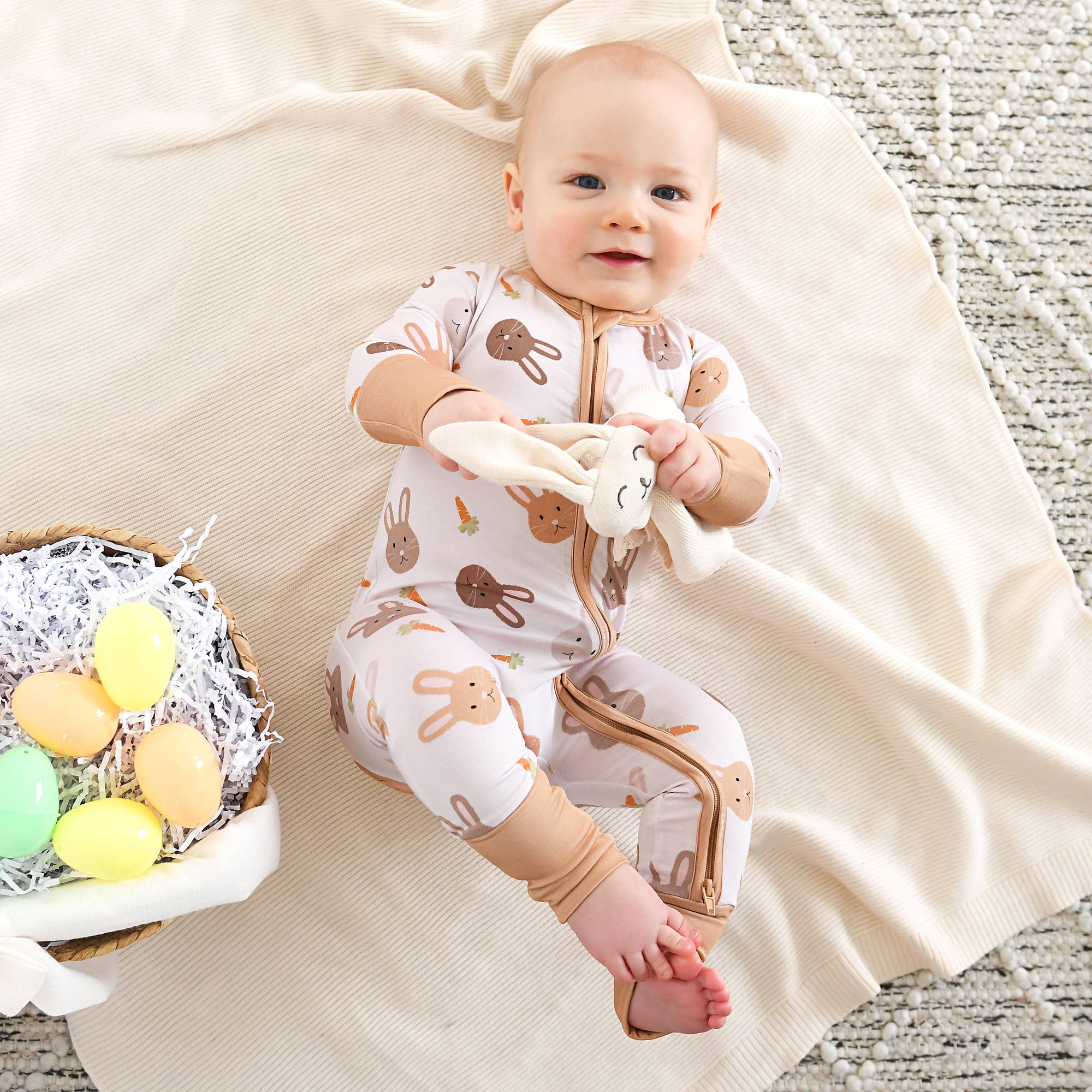 Noah ZIP Easter Bunny Bamboo 1-Piece 2way Zipper Baby Outfit: 0-3m