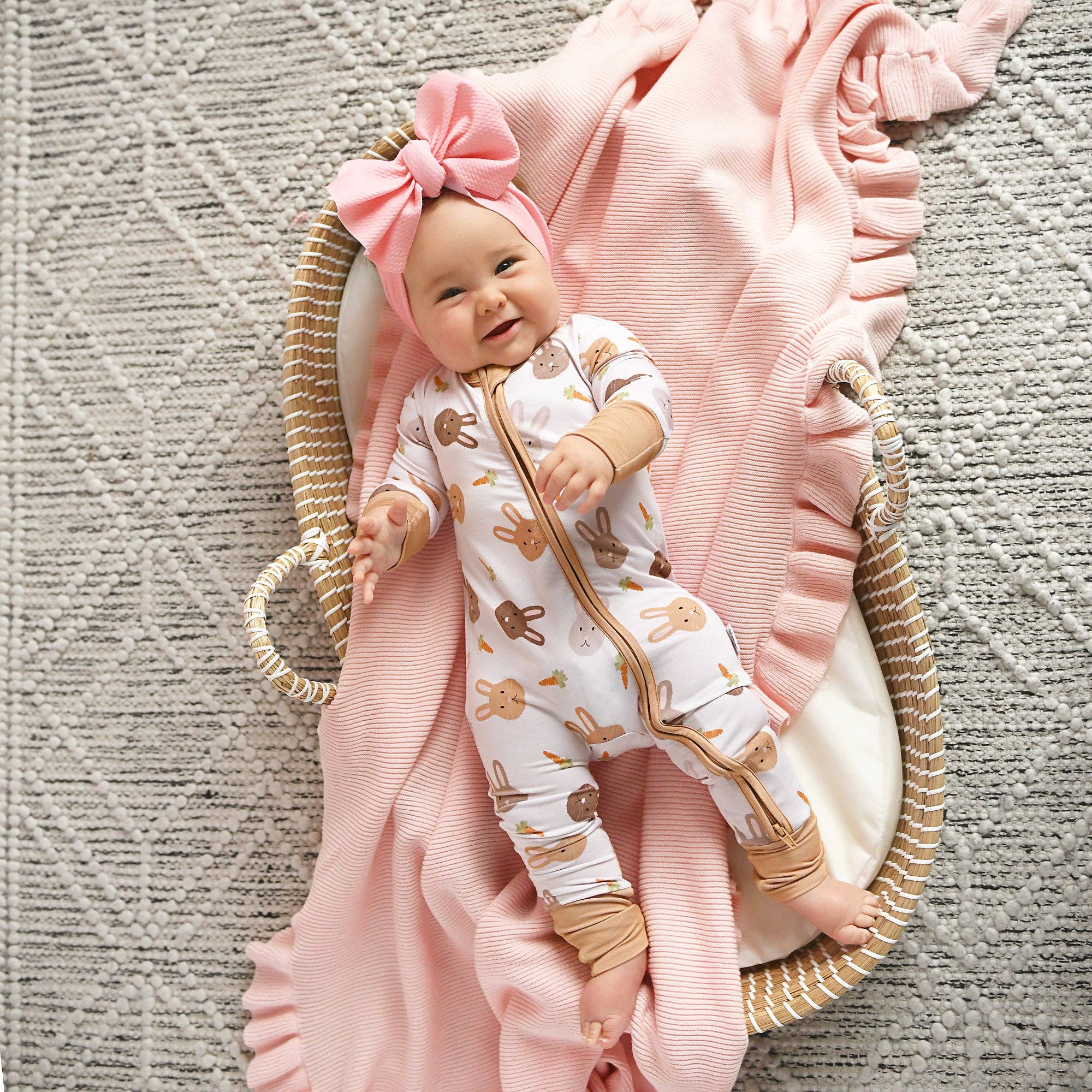 Noah ZIP Easter Bunny Bamboo 1-Piece 2way Zipper Baby Outfit: 18-24m