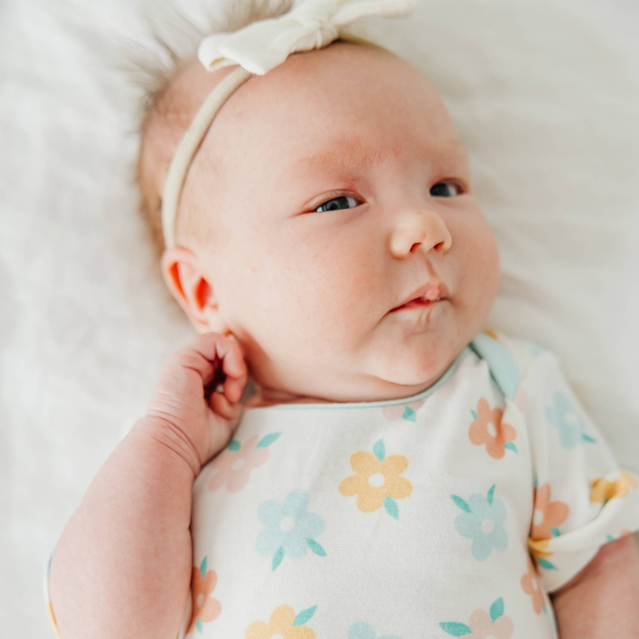 Short Sleeve Bodysuit - Daisy: 3-6 Months