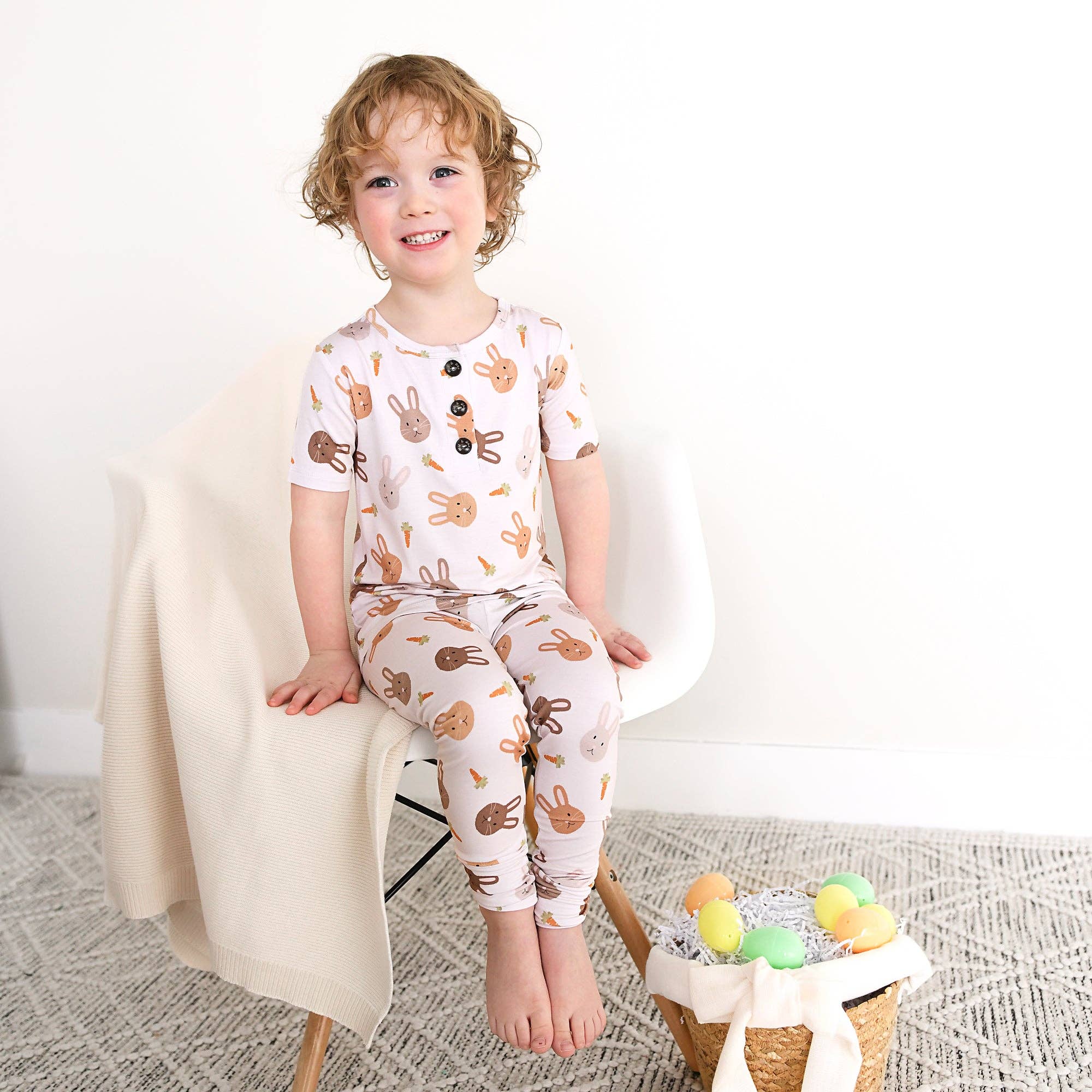 Noah TWO PIECE Easter Bunny Bamboo Lounge Set Kids Clothing: 18-24m