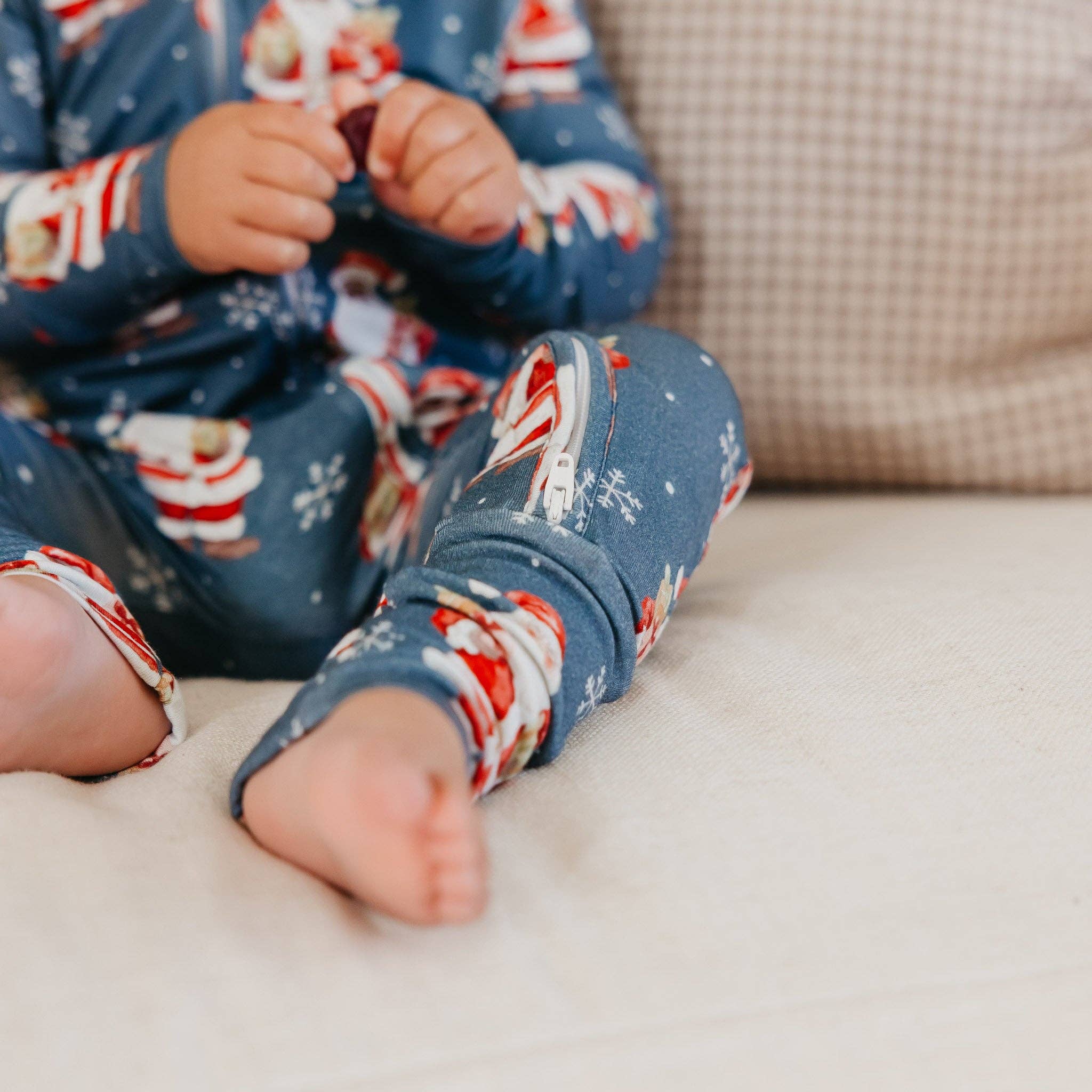 Bamboo Convertible Zip-Up Footie Pajama - Santa Claus: 0-3 Months